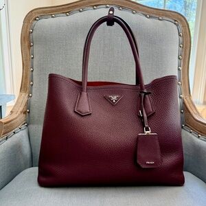 PRADA MEDIUM VITELLO DAINO CUIR DOUBLE TOTE BEAUTIFUL BURGANDY WITH RED INTERIOR
